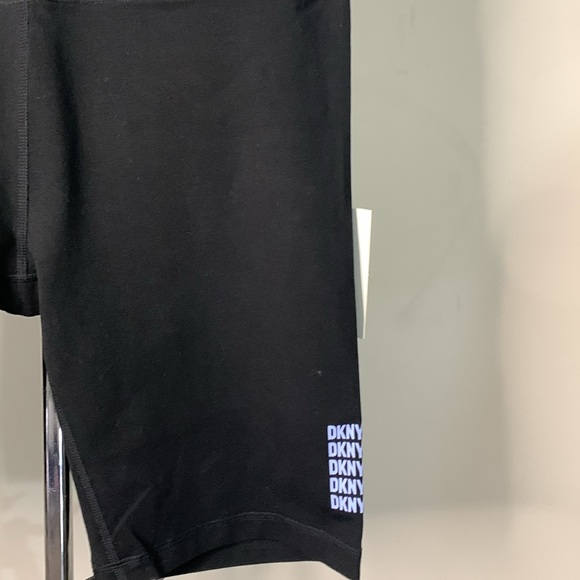 DKNY Women's Mini Repeat Logo High Waist Bike Shorts Black Size: M - Picture 2 of 6